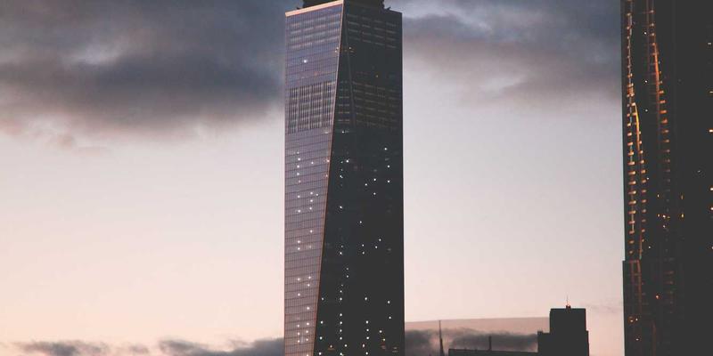 网络切片：智慧医疗的“数字手术刀”，如何重塑远程手术与医疗物联网的可靠连接？